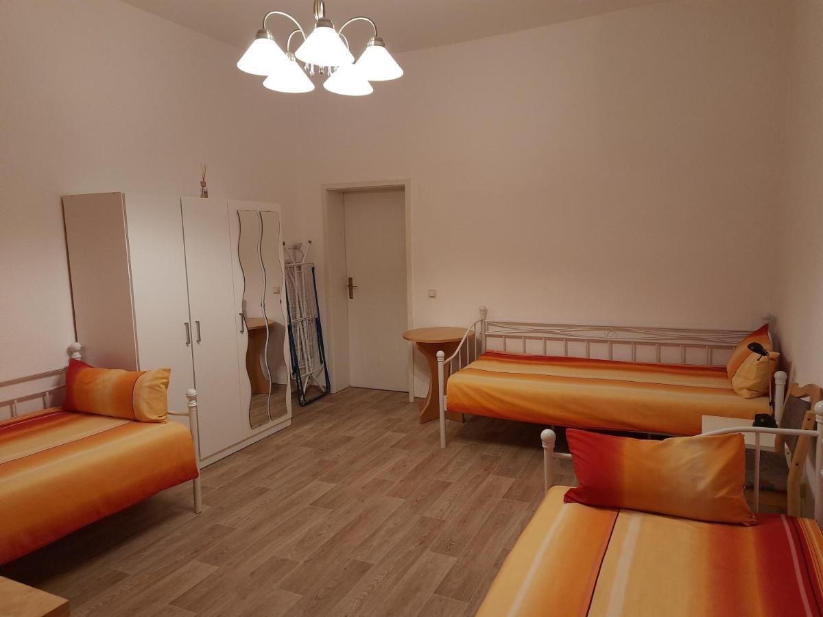 Aa-Apartment -7 Wohnungen Fuer Geschaeftsreisende - Wie Zu Hause ケムニッツ エクステリア 写真