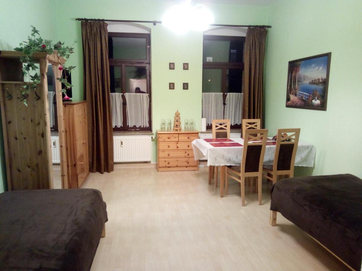 Aa-Apartment -7 Wohnungen Fuer Geschaeftsreisende - Wie Zu Hause ケムニッツ エクステリア 写真